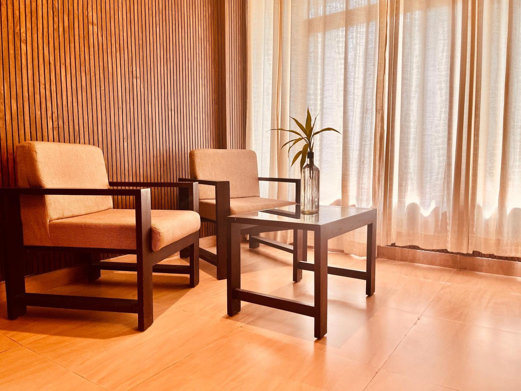 Pearl Grand Boutique Cottage In Omaxe Anandam Vrindavan - #Premium Ac Rooms With Balcony #Big Parking #Lift #Garden #Peaceful Area #Near Prem Mandir #Property Of The Year #Most Awarded Экстерьер фото